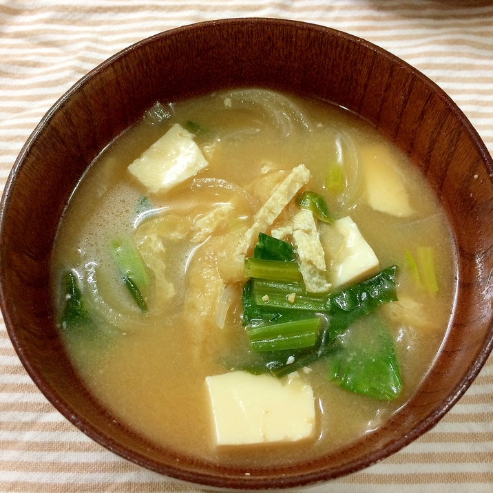 コクうま ほうれん草の具だくさんお味噌汁 レシピ 作り方 By Fujimon58 楽天レシピ コクうま ほうれん草の具だくさんお味噌汁 レシピ 作り方 By Fujimon58 楽天レシピ